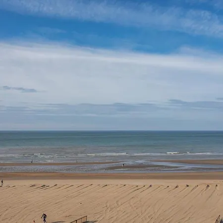 Valentino 0401 - 2 Bedrooms 6p - Stunning Sea View - Centrally Located Apartament