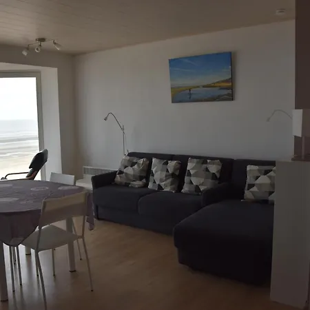 Daire Valentino 0401 - 2 Bedrooms 6p - Stunning Sea View - Centrally Located Koksijde