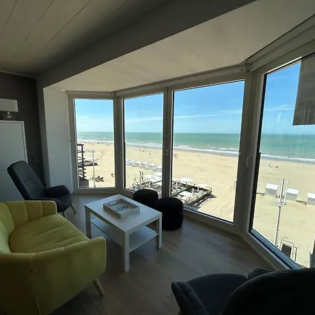 Valentino 0401 - 2 Bedrooms 6p - Stunning Sea View - Centrally Located 코크시데